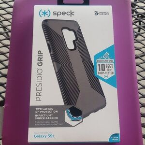 Speck Presidio Grip Phone Case